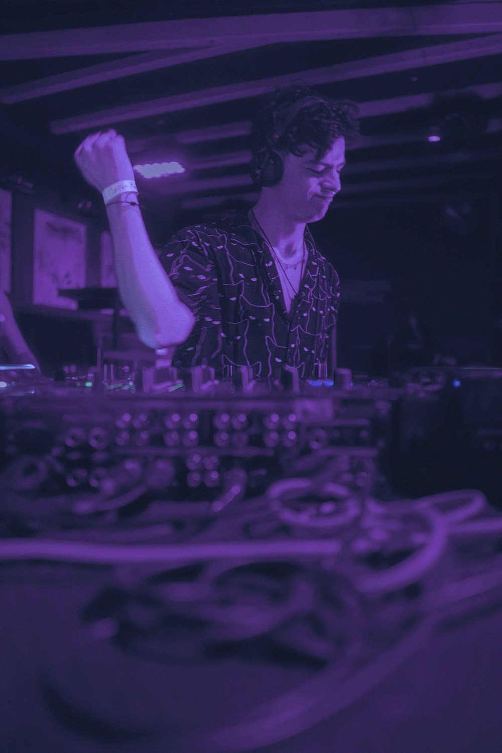 Beyond Me playing a drum & bass set